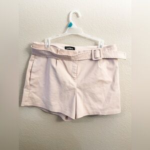 Woman’s shorts